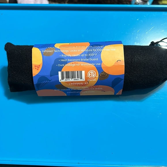 Soleil Mini Heat Brush in the color apricot - Picture 2 of 4